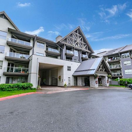 The Best Ski-In/Ski-Out At The Aspens Whistler Exterior photo